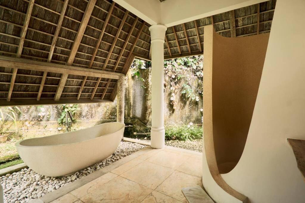 Unique 3Br Villa With Pool 5 Minute Walk To The Pererenan Beach Canggu Exteriör bild